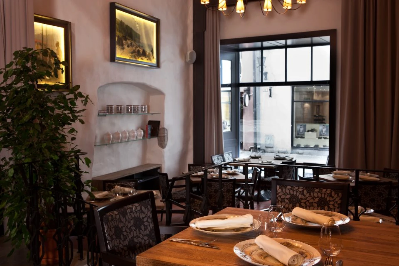 Restaurant Cru
